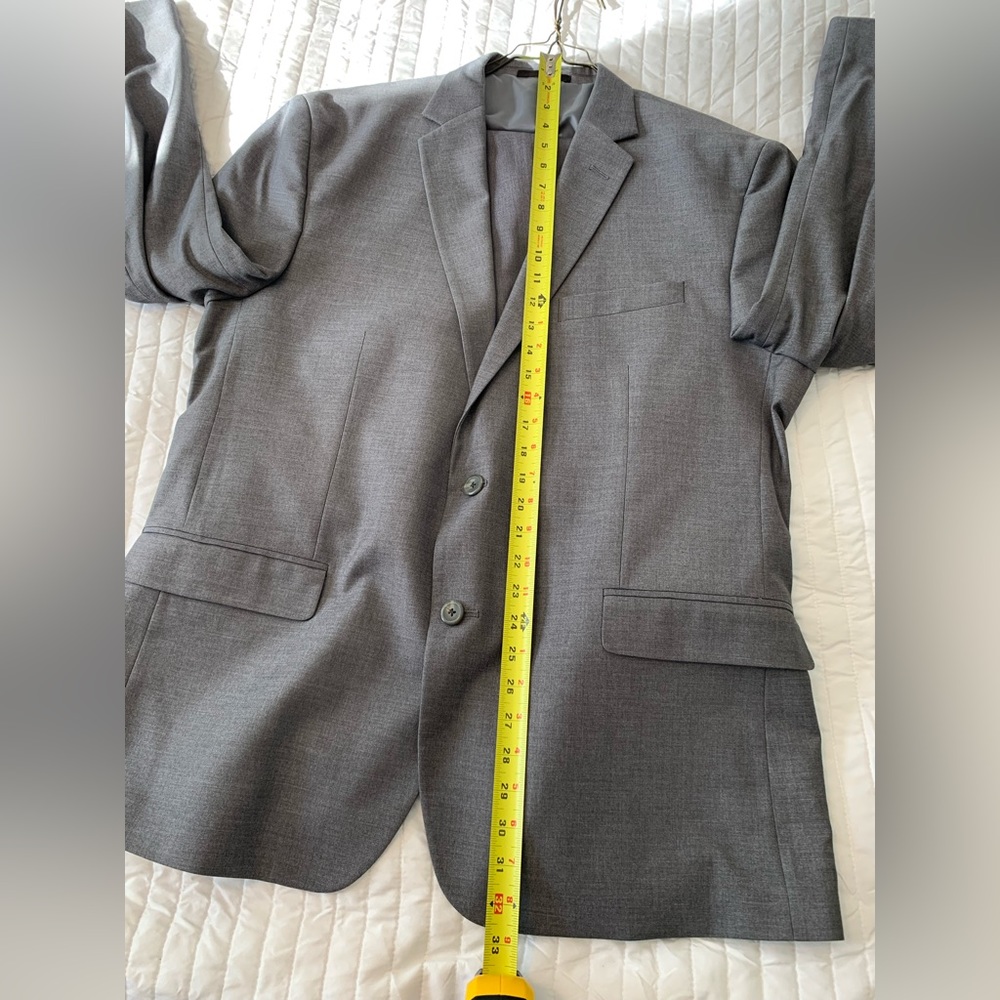 Men’s Geoffrey Beene Suit Gray